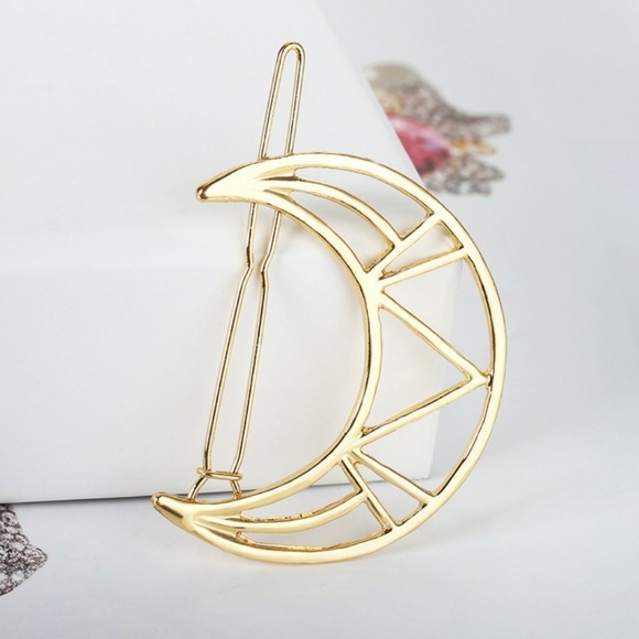 ❌ RELISTED ❌ Geometric NWT Crescent Moon Hair Clip, Gold NEW - Picture 2 of 6